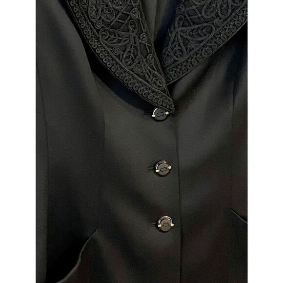 Escada Women's Embroidered Collar Front Pocket Button Closure Blazer Black - Picture 4 of 11